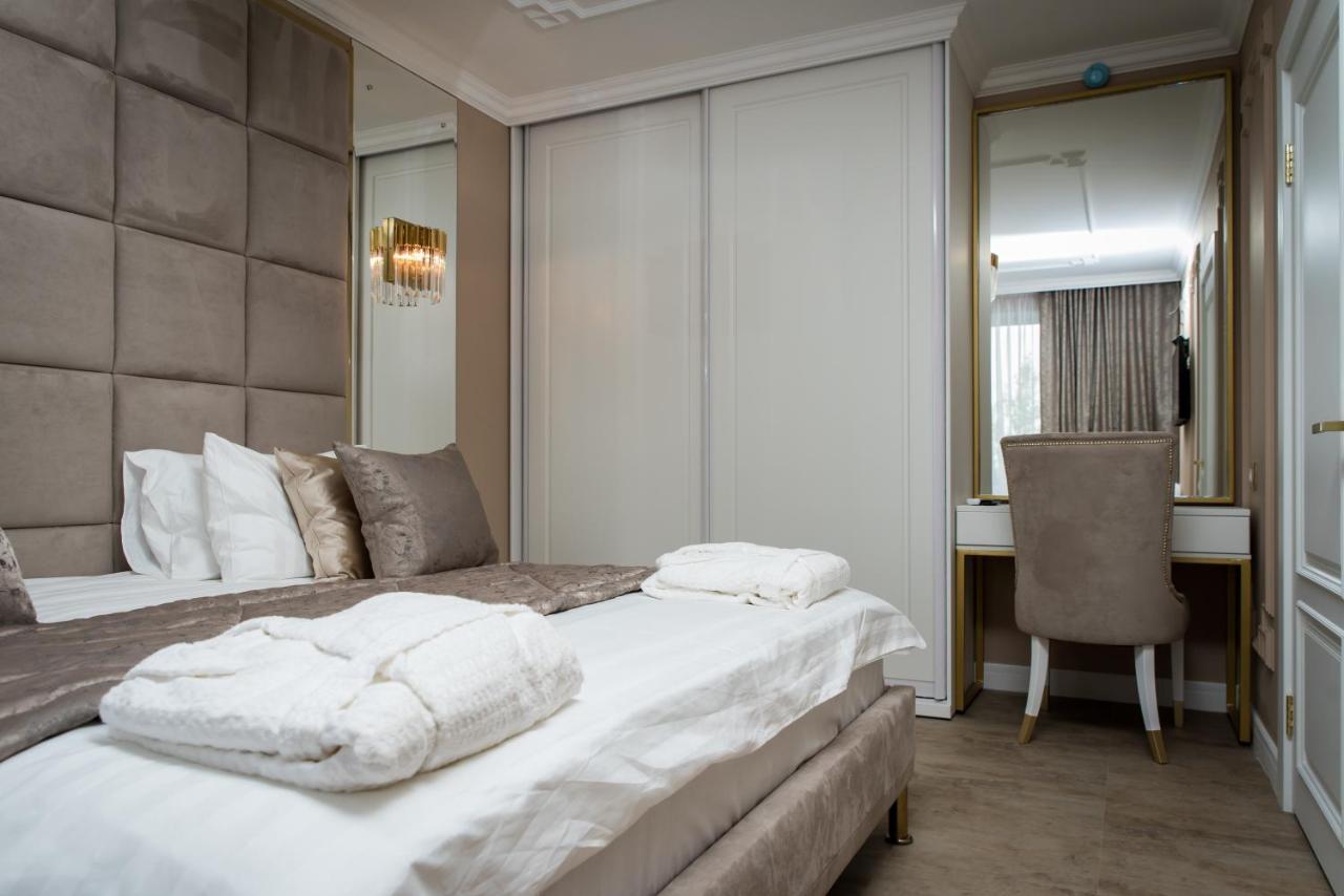 Rakhat Hotel Uralszk Kültér fotó