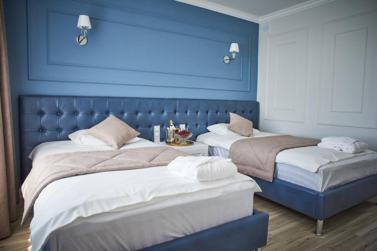 Rakhat Hotel Uralszk Kültér fotó